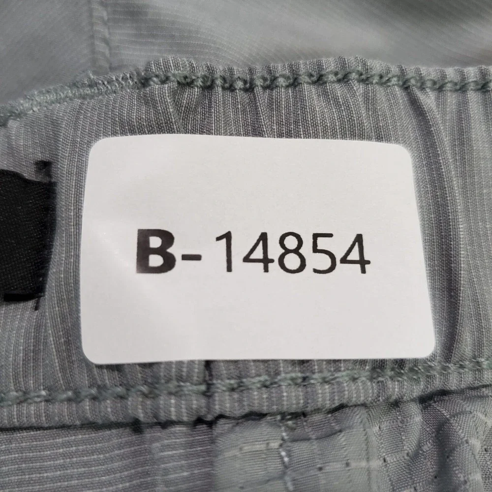 Banana Republic Men Shorts 38 Gray Chino Pockets High Rise Spandex Cotton READ
